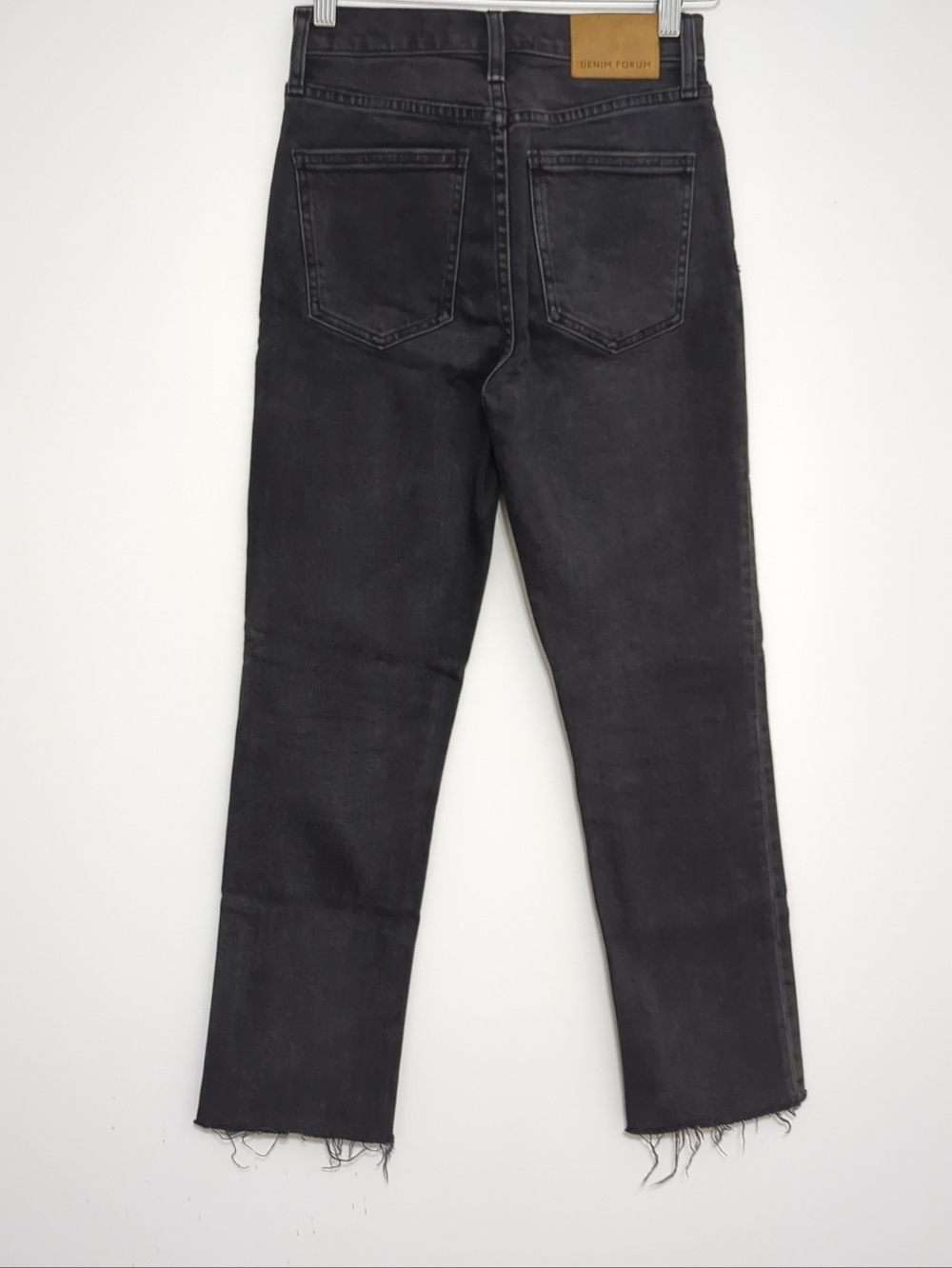 Denim Forum Arlo Jeans High Rise Straight Washed Black Frayed Hem Size 24 - Picture 3 of 8